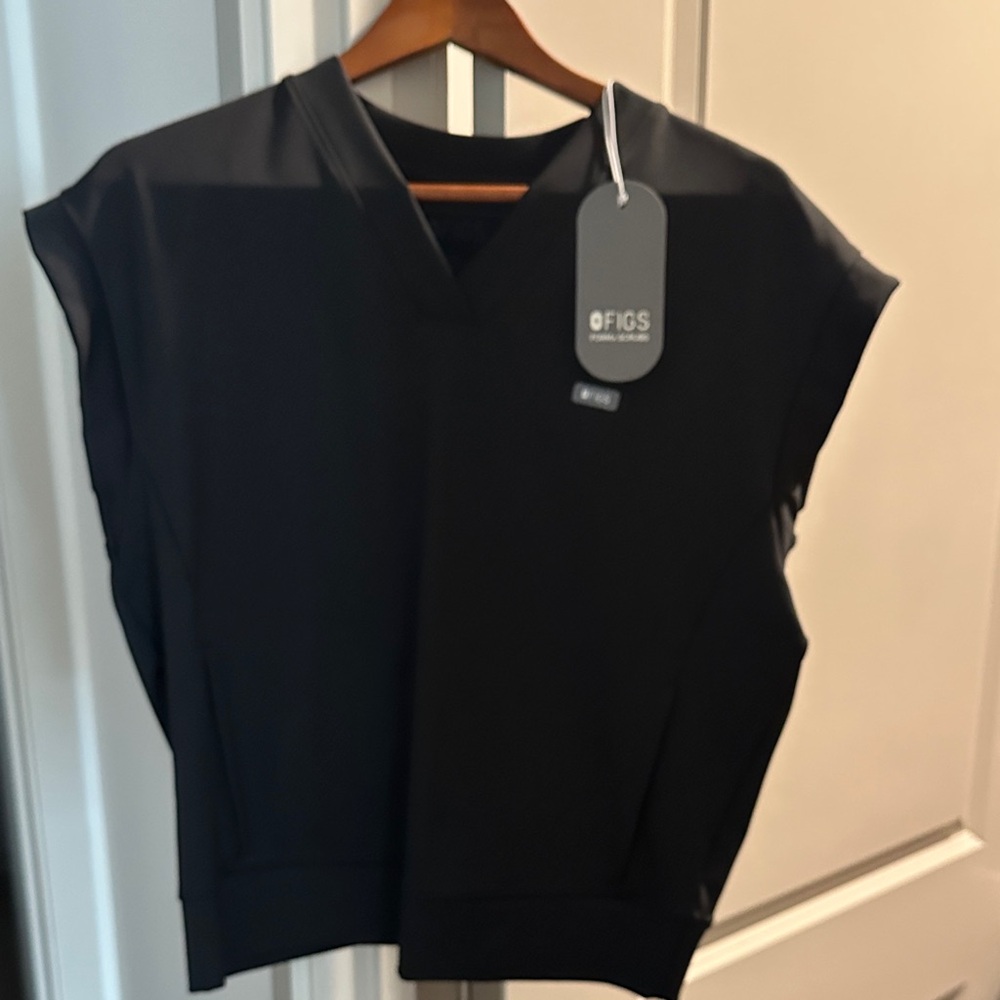 Figs Black Sleeveless V-Neck Medical Tank Top